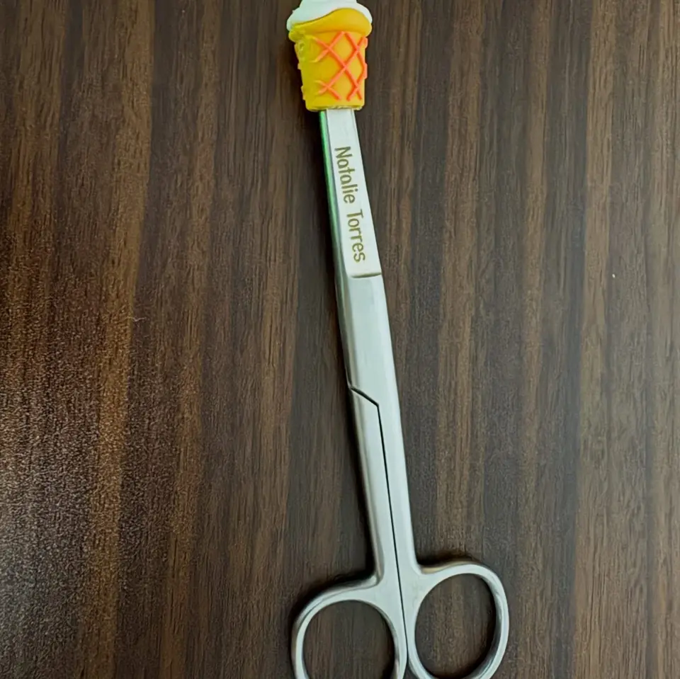TIJERA PUNTA ROMA CON PROTECCION PERSONALIZADA