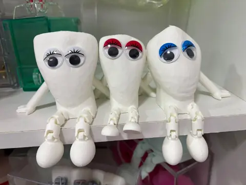 TRIO DENTAL CON OJITOS