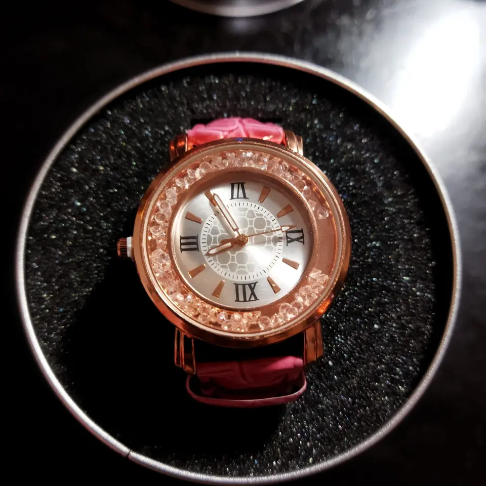 Relojes Con Malla Sintética Tipo Cocodrilo