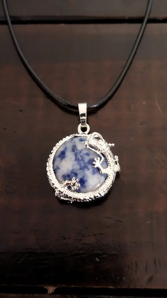 Collar Sodalita medalla dragon
