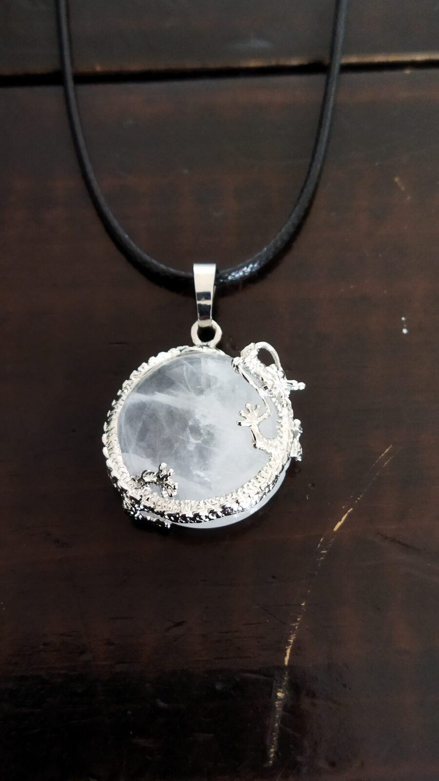 Collar Cuarzo Cristal medalla dragon
