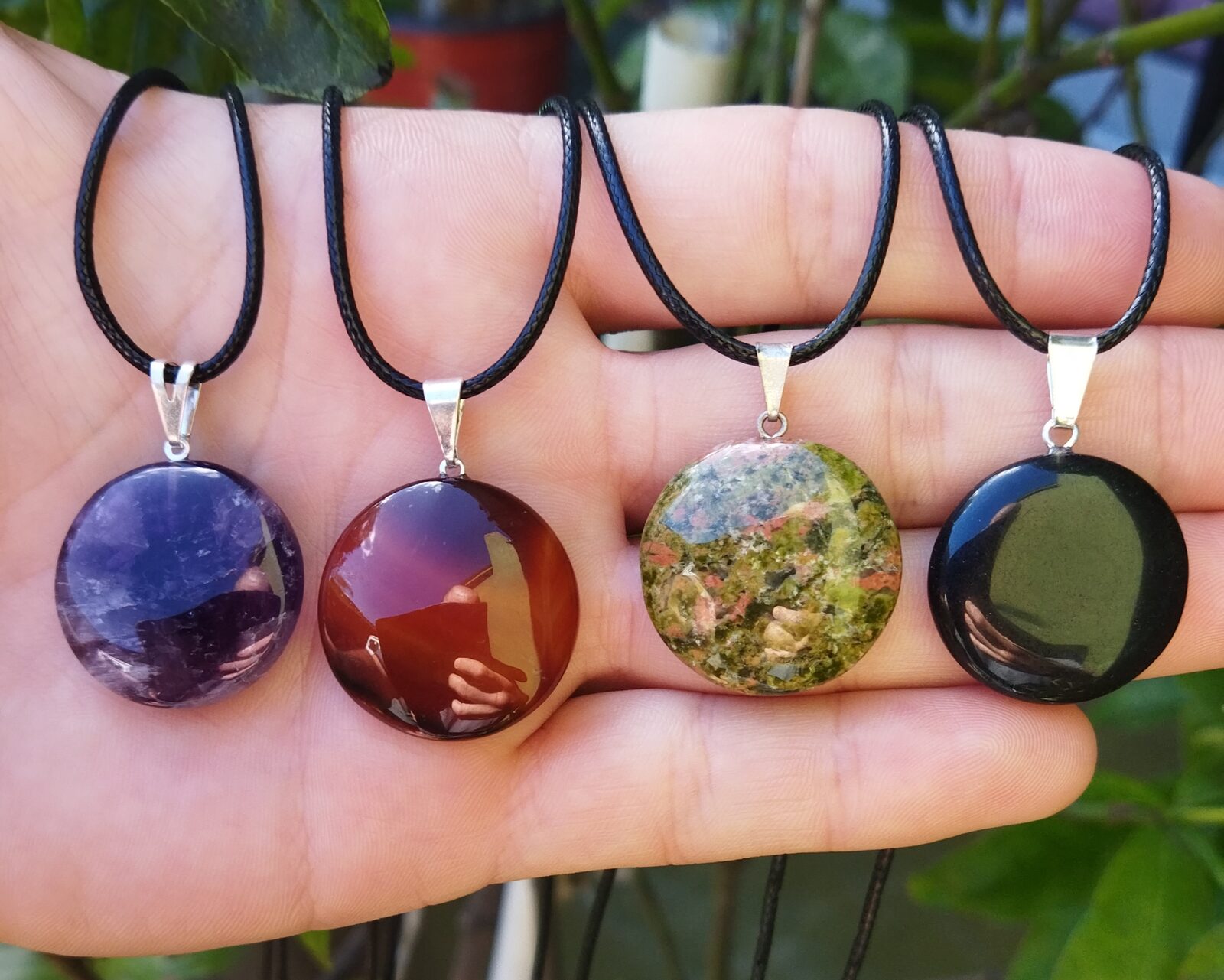 Collares en forma de medalla