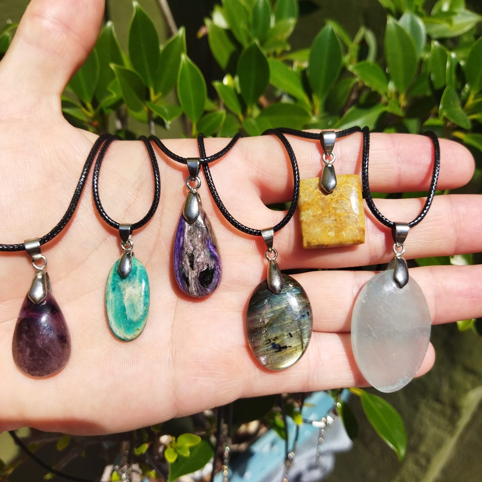 Collares Cabujòn