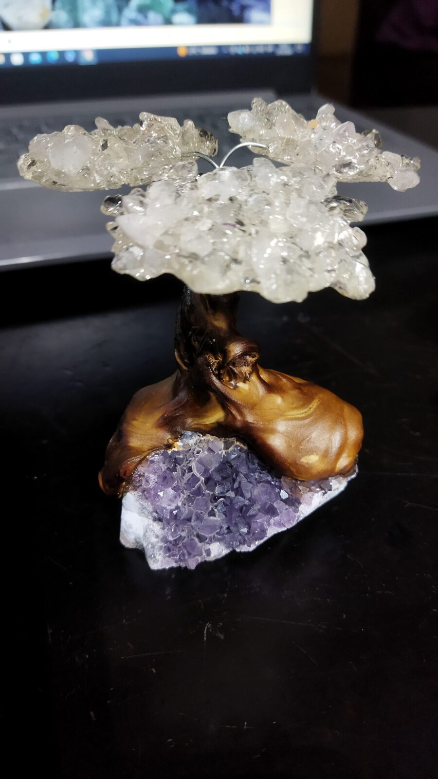 Árbol de la Vida con Base de Drusa de Amatista (Hojas Blancas)