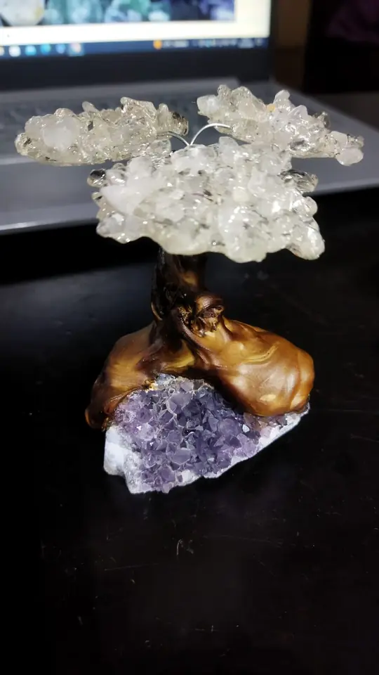 Árbol de la Vida con Base de Drusa de Amatista (Hojas Blancas)