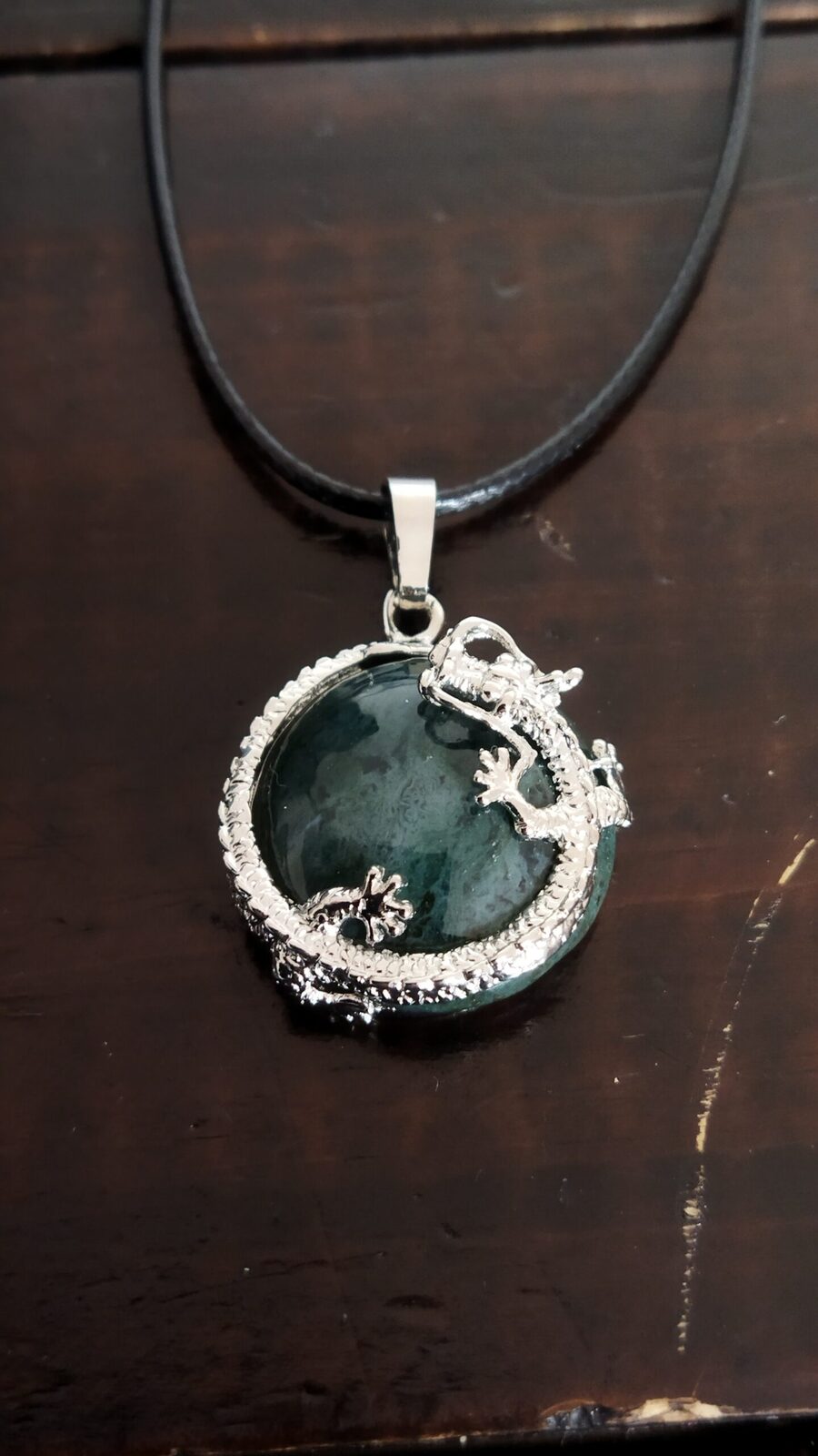 Collar Ágata musgo medalla dragon