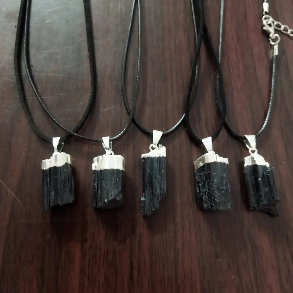 Collar turmalina negra