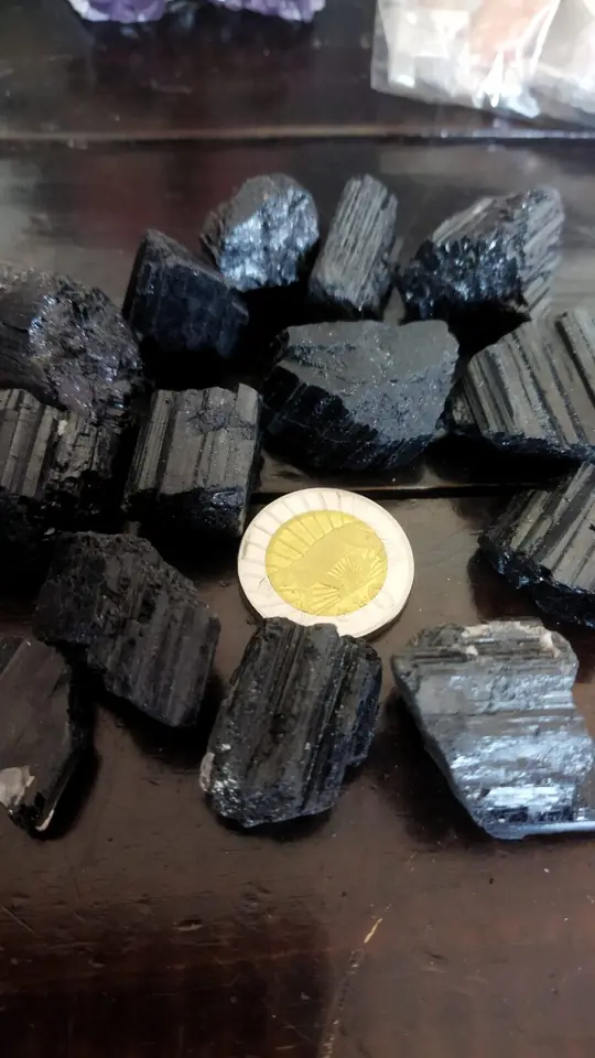 Turmalina Negra en Bruto