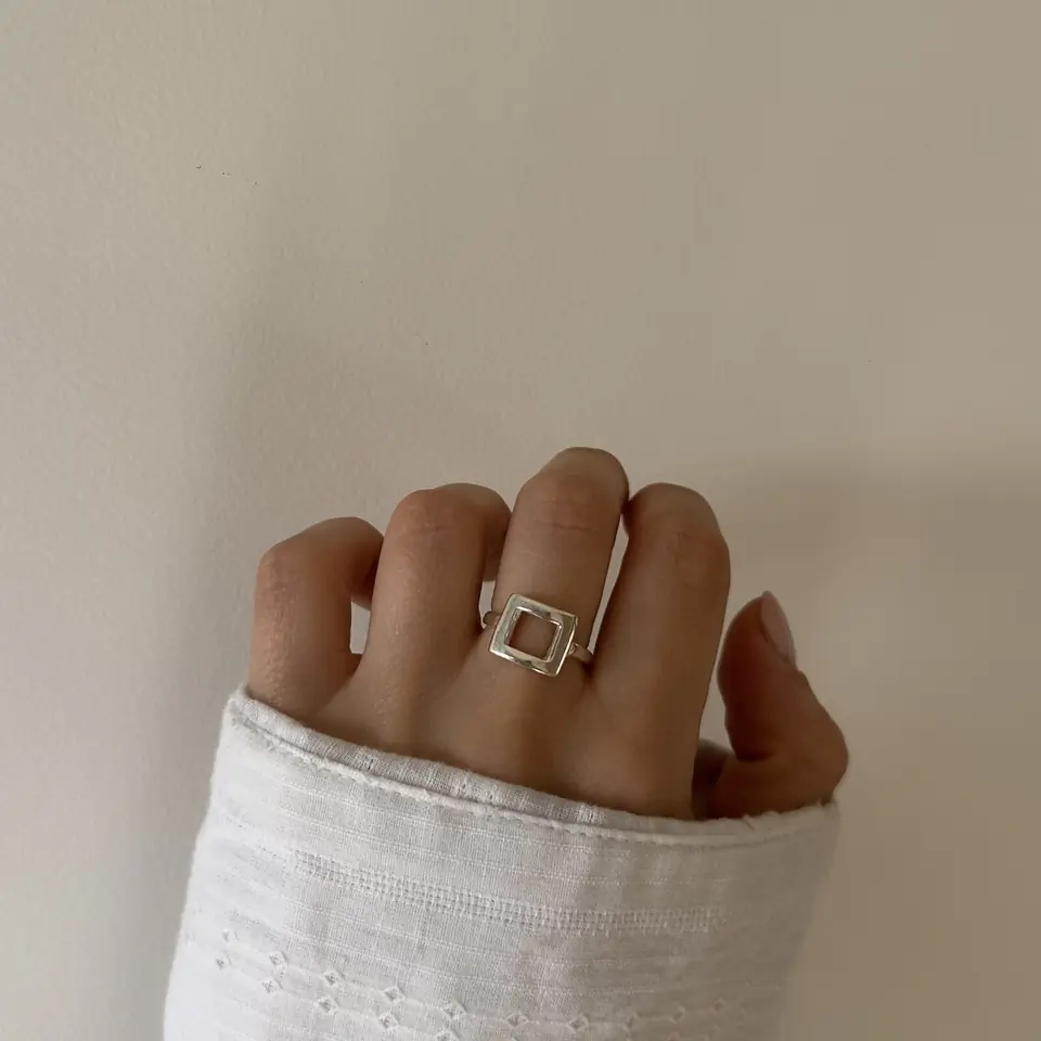 Anillo Geométrico - Cuadrado