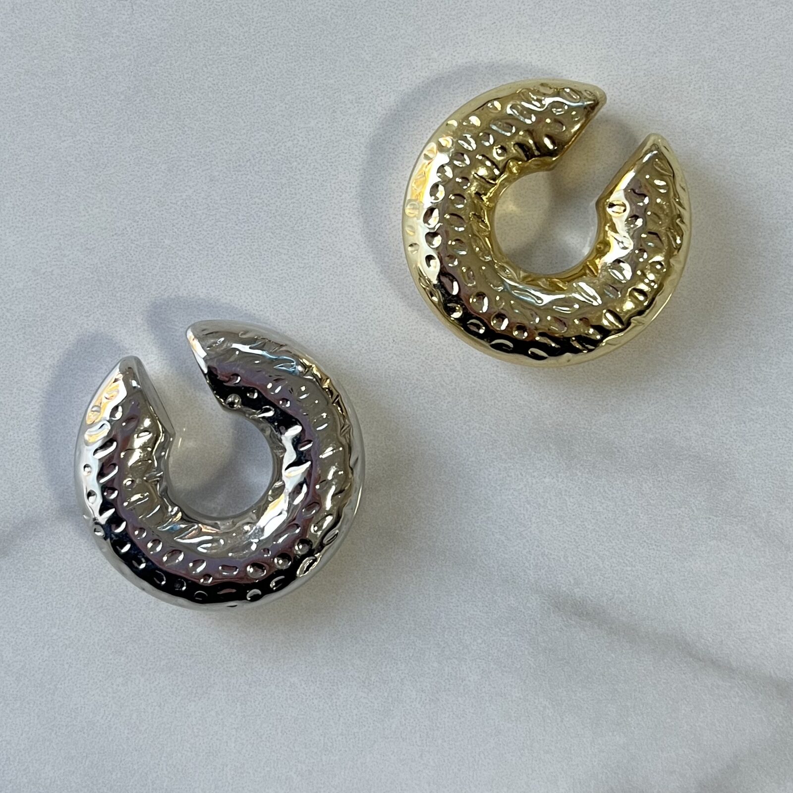 Ear cuff chunky martillado