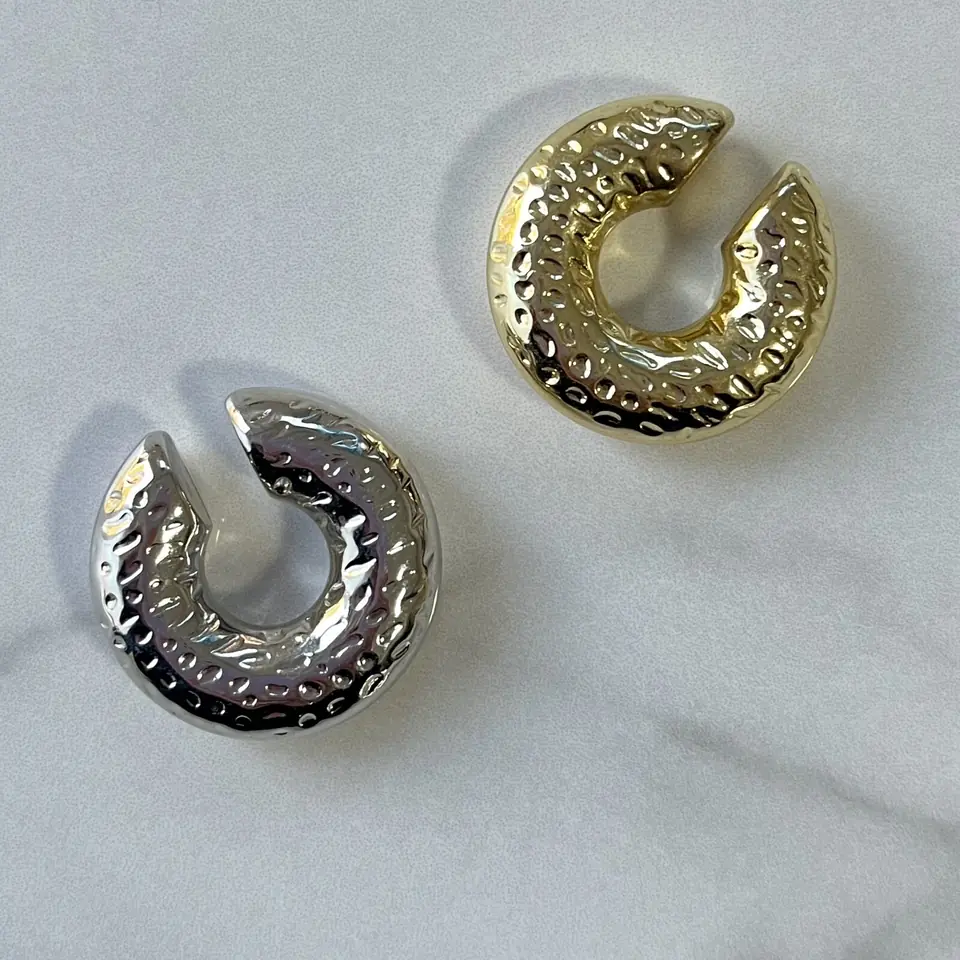Ear cuff chunky martillado