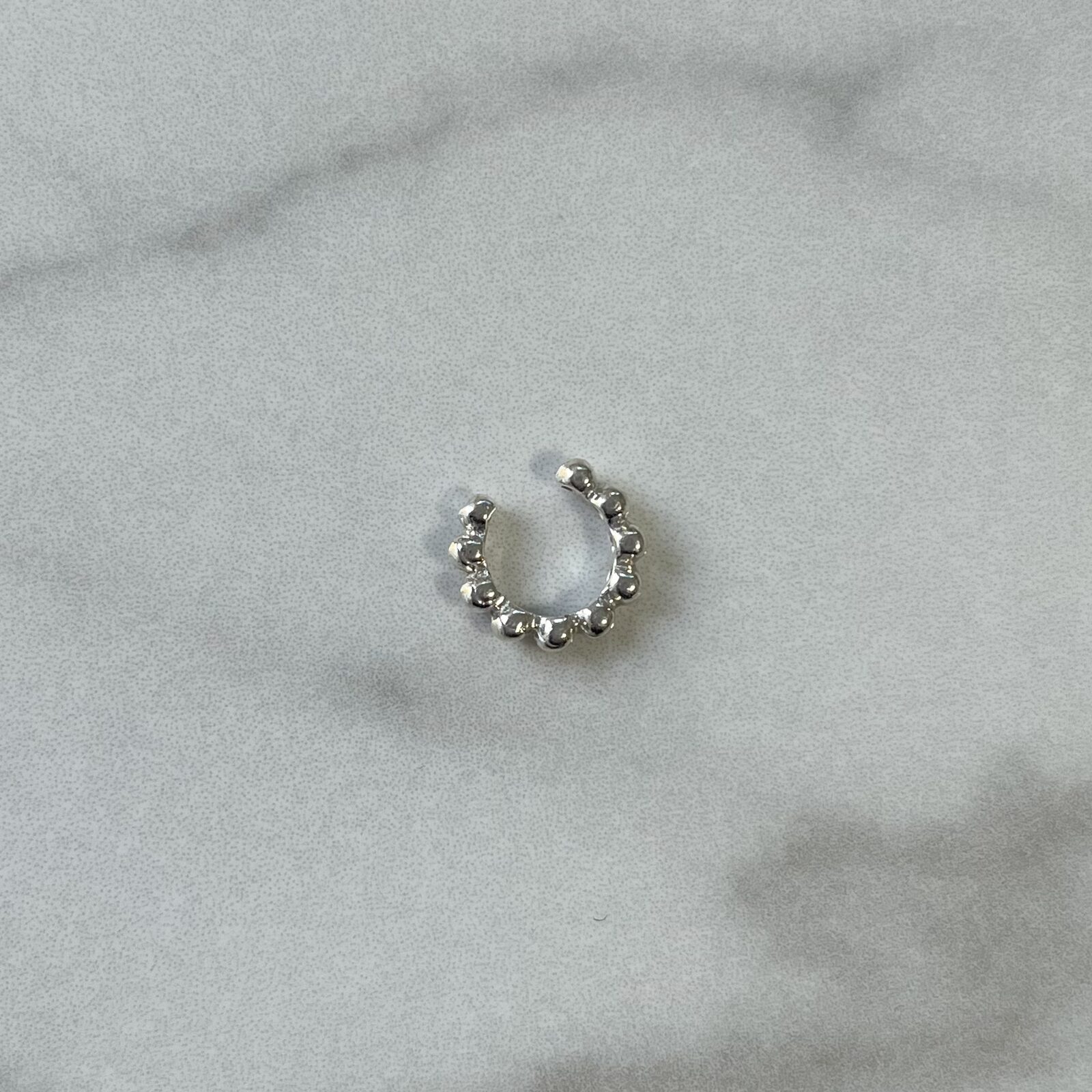 Ear cuff Dotts