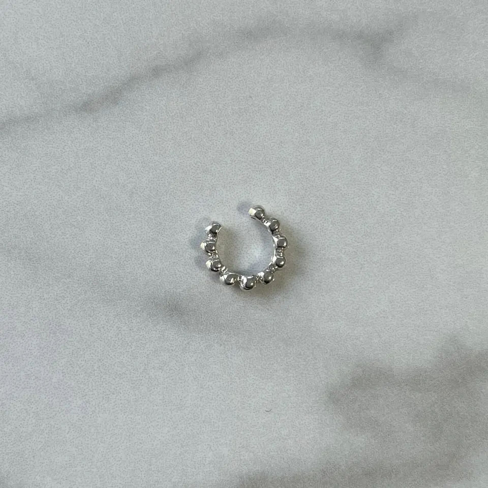 Ear cuff Dotts