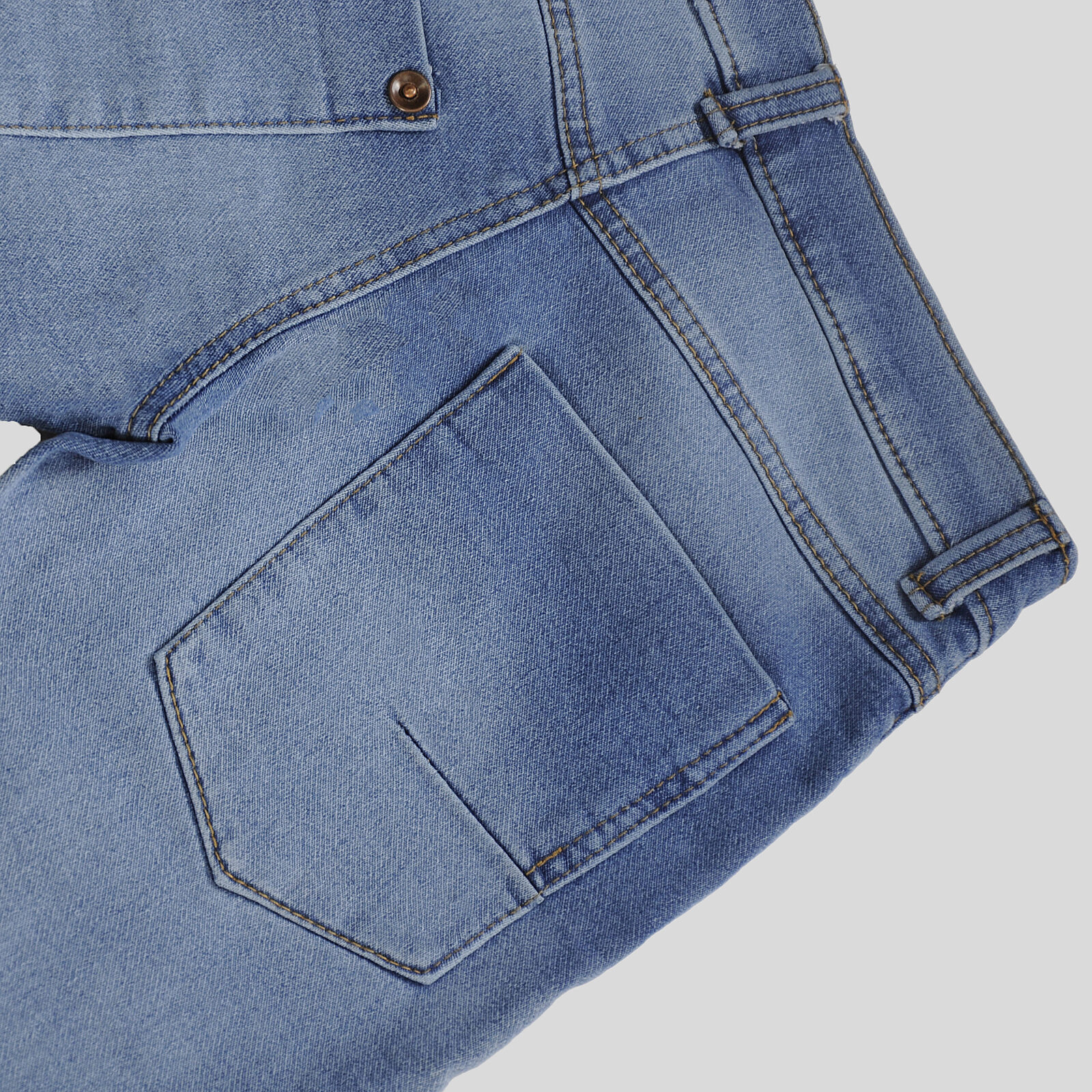 Jeans Tiki Camel Varón