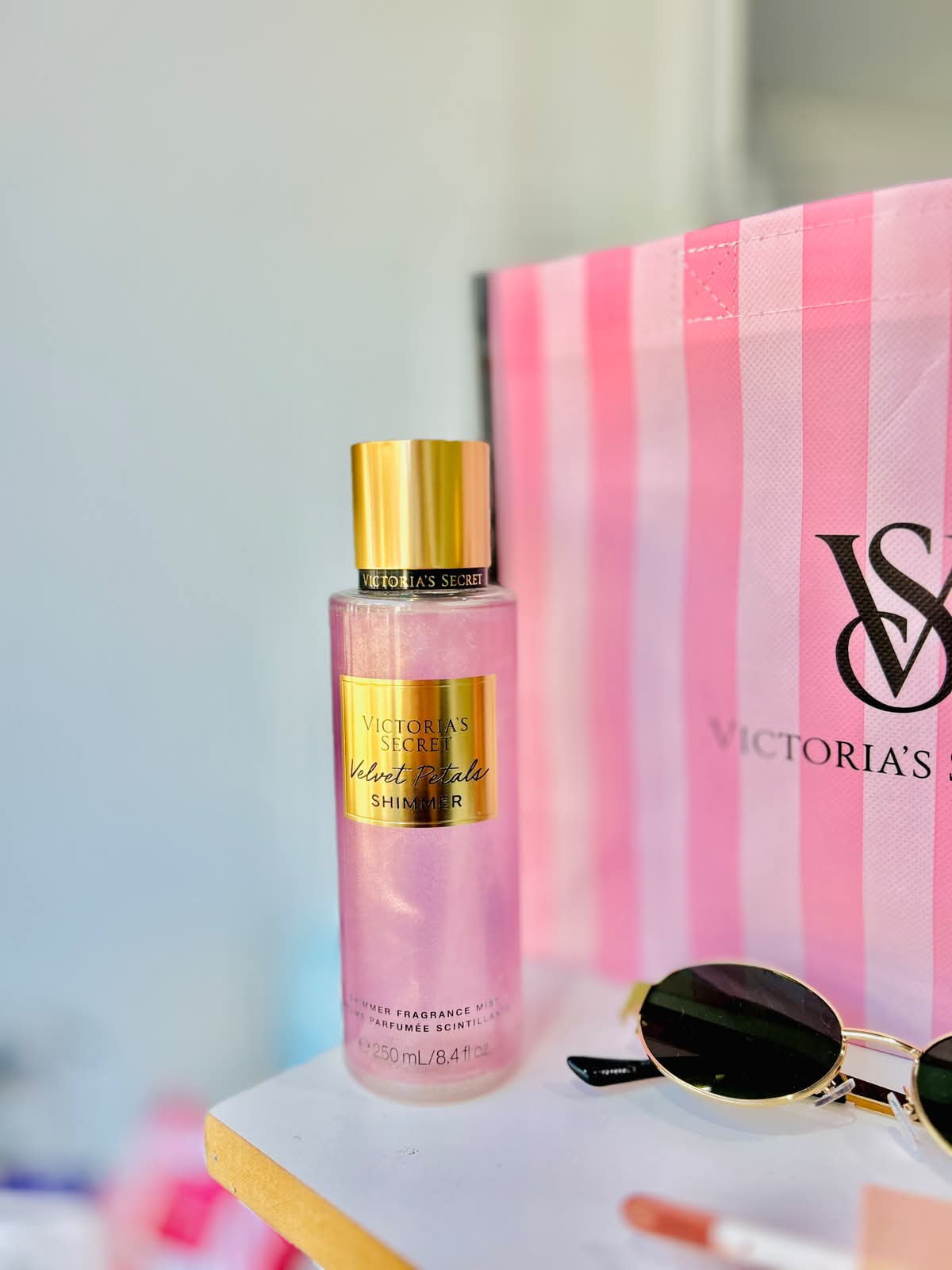 VELVET PETALS shimmer Fragancia Victoria's Secret