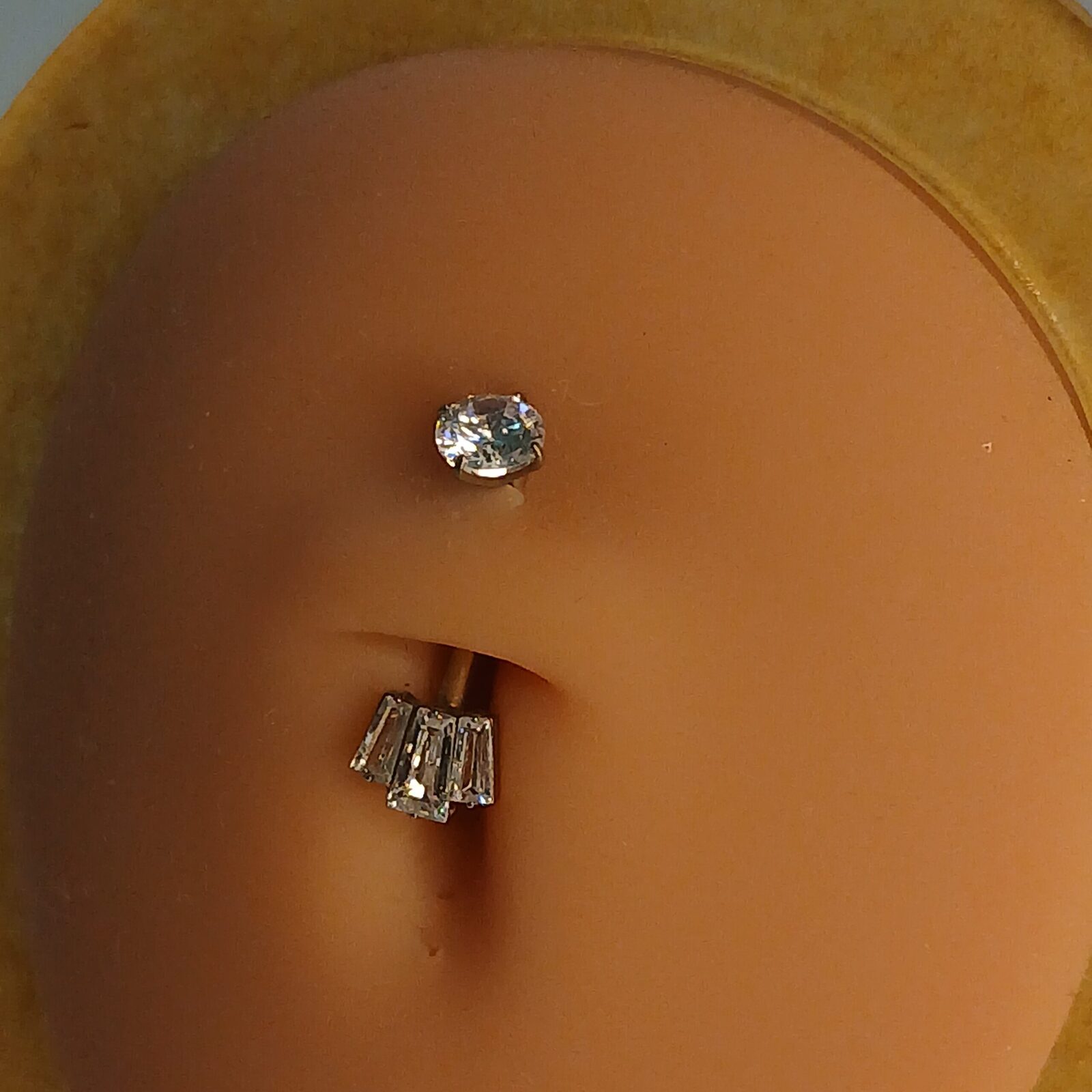 navel trini