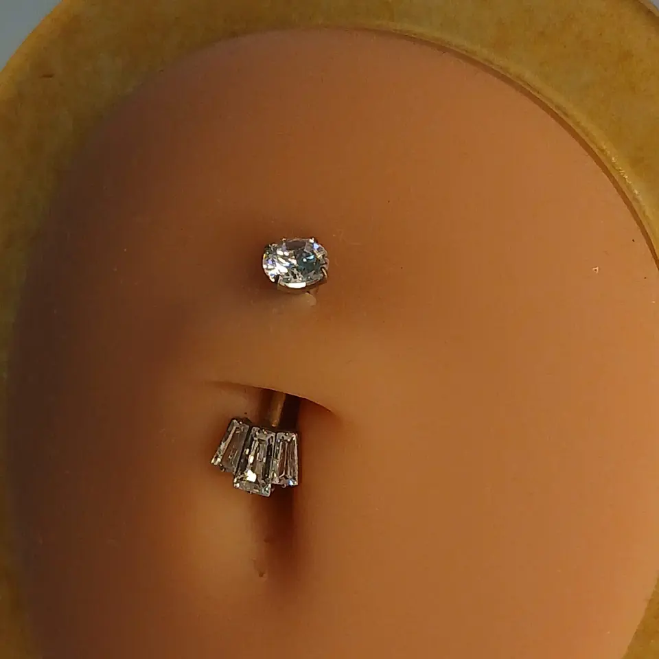 navel trini