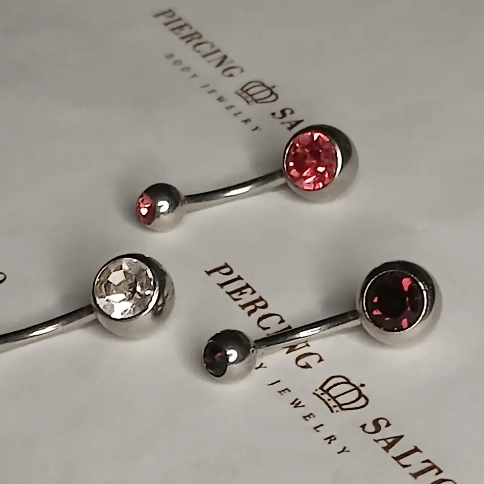 Navel basicos,con piedras fantasía