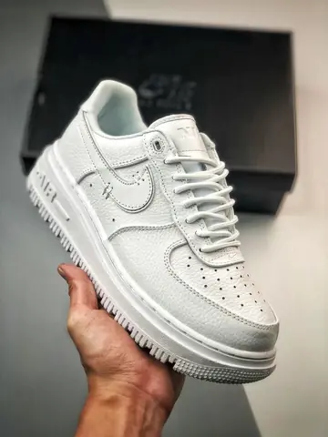 Nike Air force Luxe