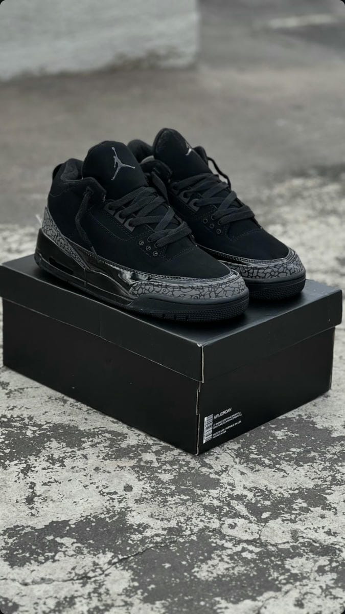 Jordan Retro 3 Black Cat