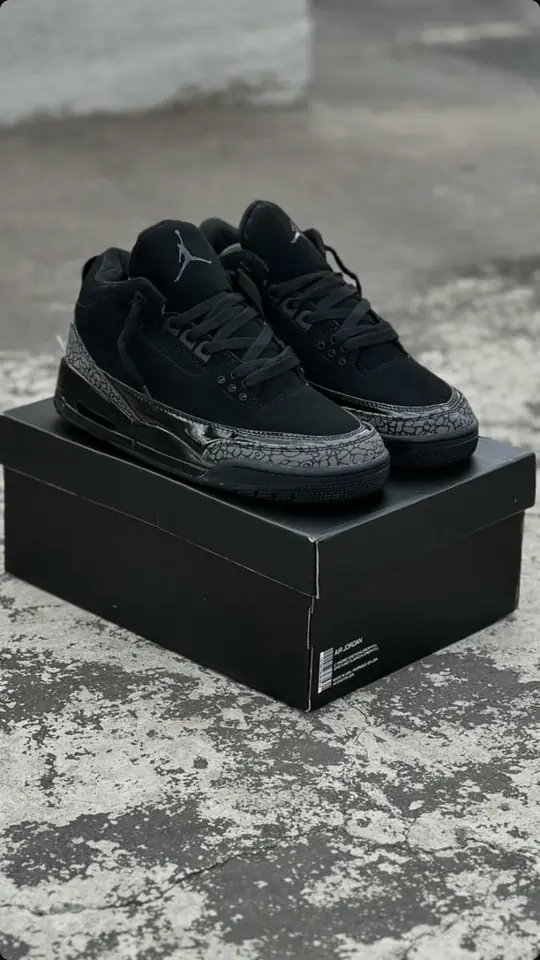 Jordan Retro 3 Black Cat