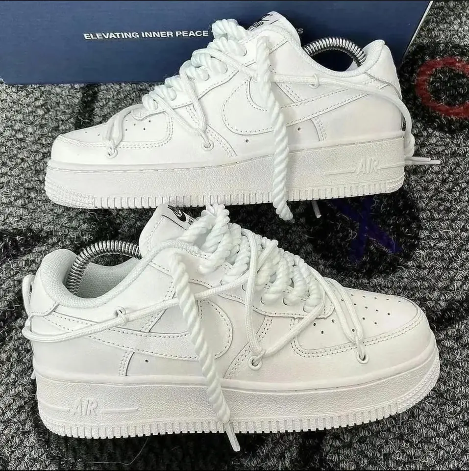 Nike Air Force Trenzas