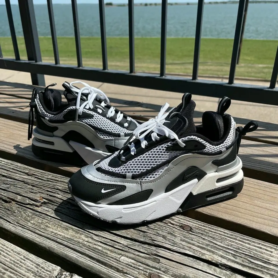 Nike Furyosa