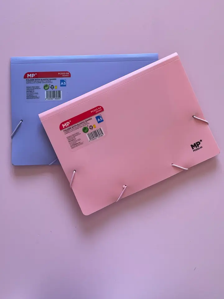 CARPETA PLASTICA CON ELASTICO A5