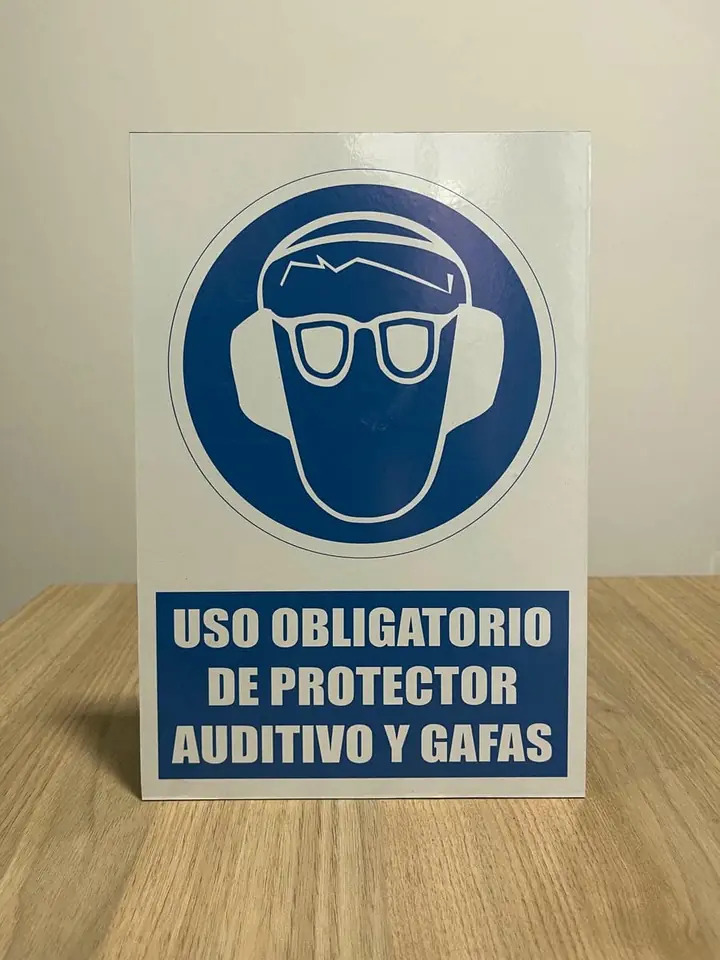 Obligacion Gafas y Auditivo