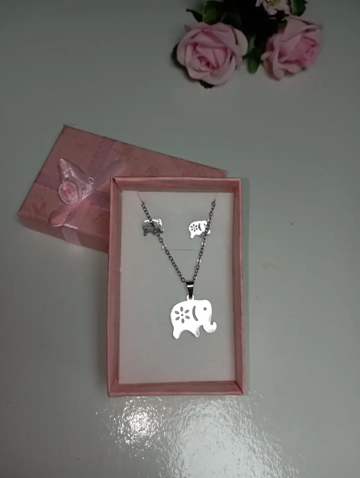 Conjunto acero quirúrgico