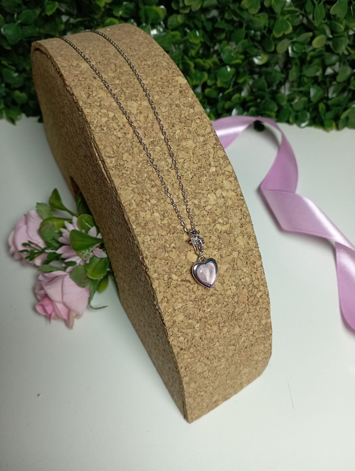 Collar con Dije de Corazón Nácar Rosa ✨