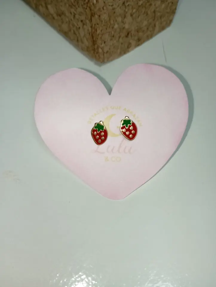 Caravanas Frutilla en Acero Quirúrgico 🍓💖