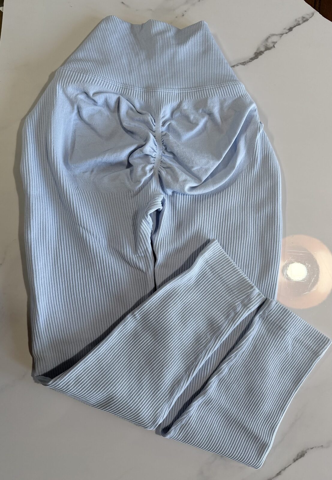 CALZA ACANELADA CELESTE talla M/L