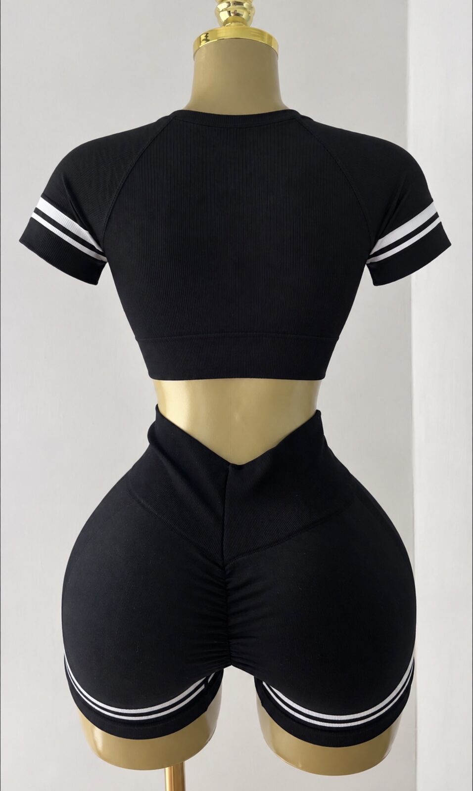 SET 2 piezas con short en V