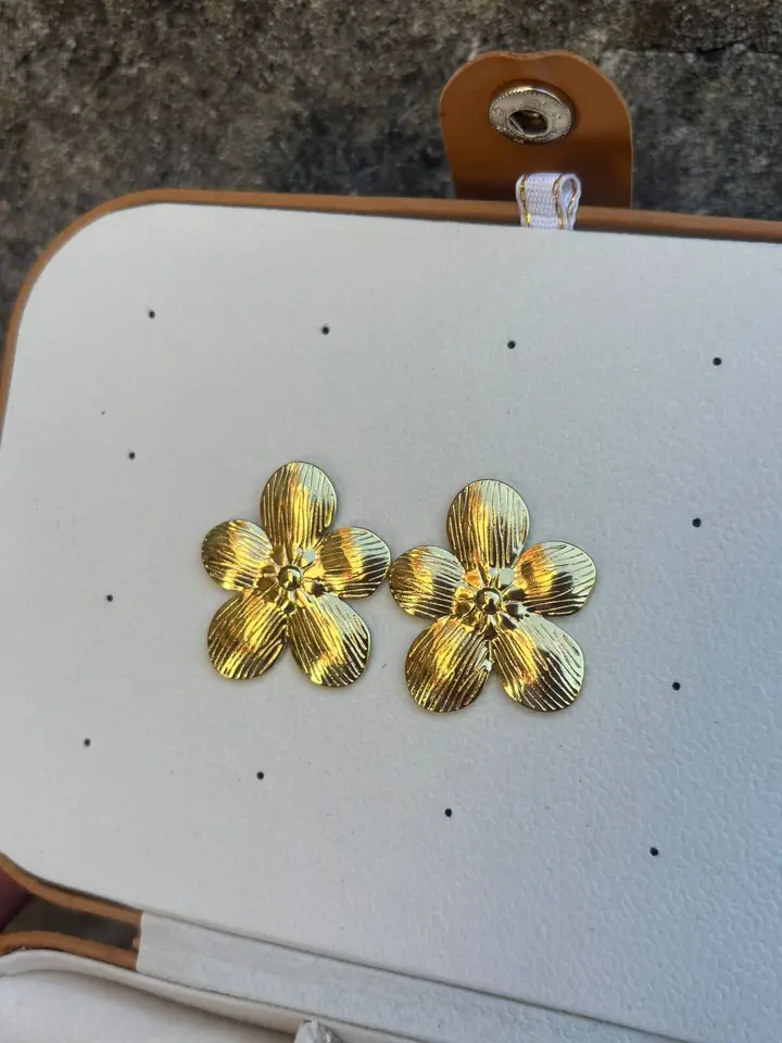 Modelo "JACINTA" - Dorado