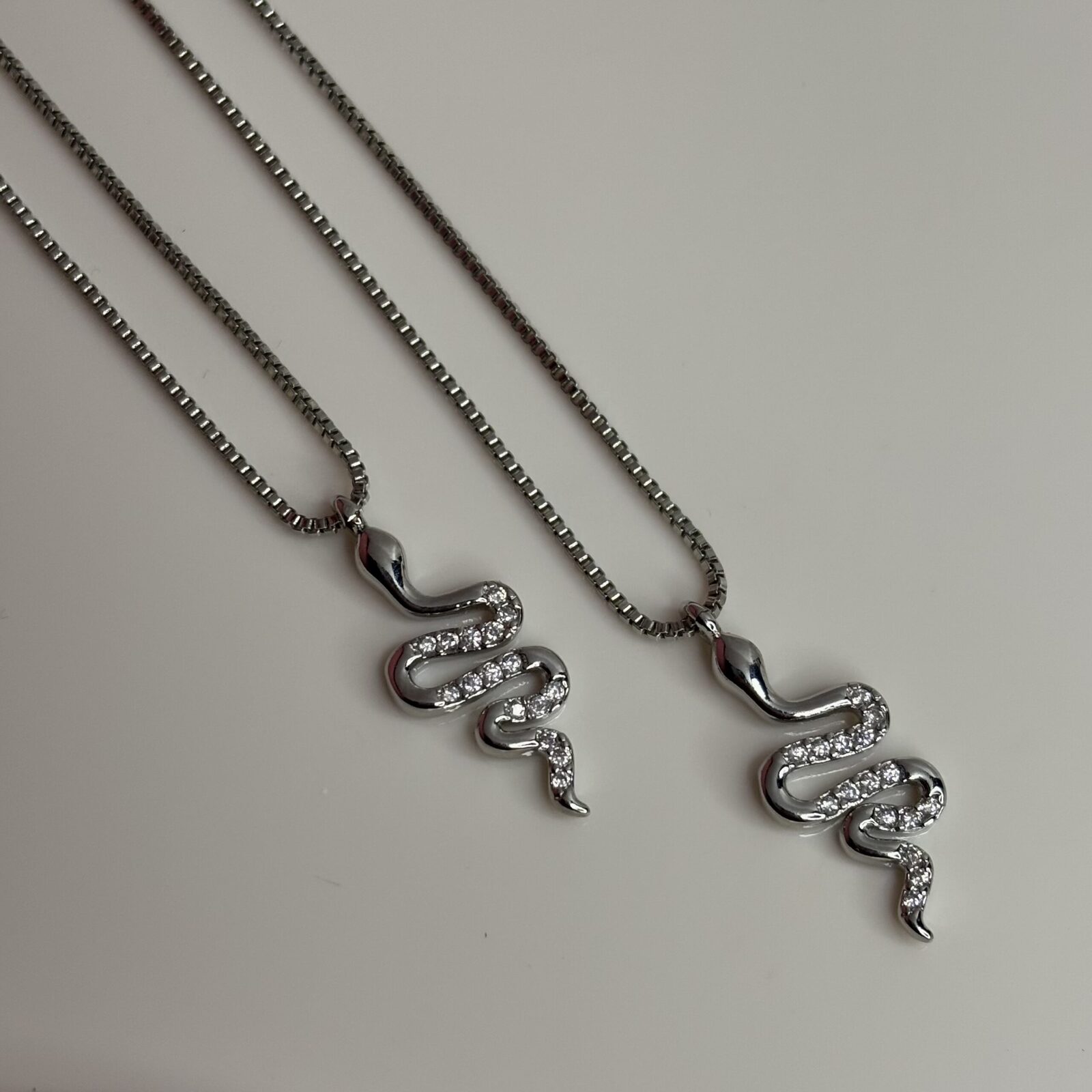 collar serpiente