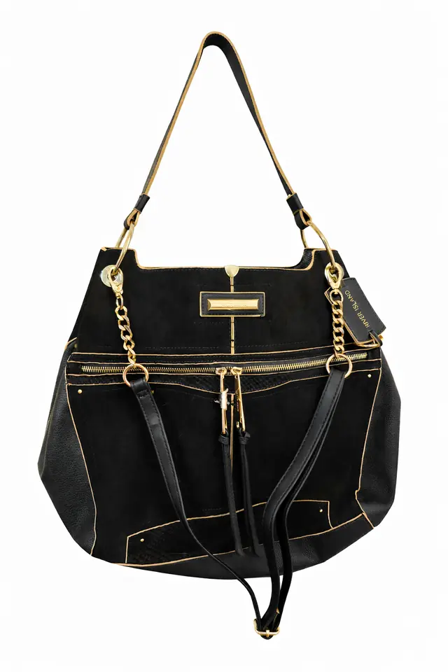 Cartera negra con detalles dorados