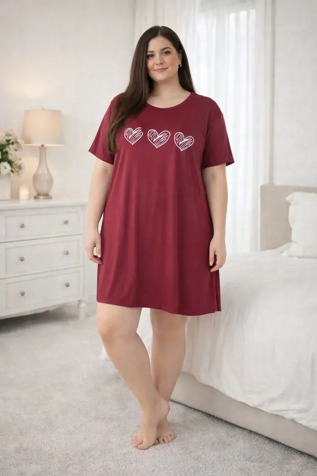Camisones talle 130 cm de contorno diseño rojo con tres corazones blancos