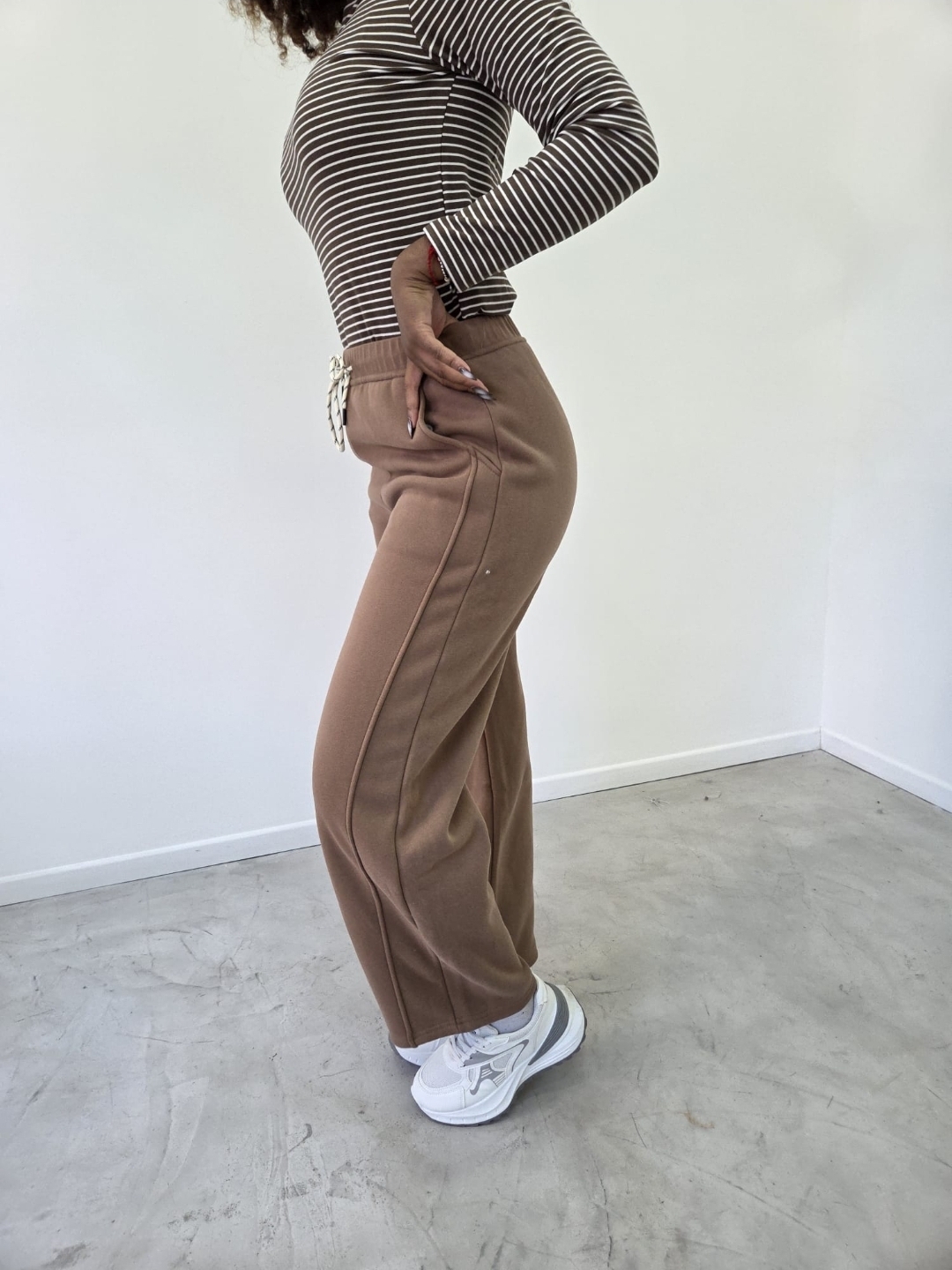 Pantalon deportivo ancho