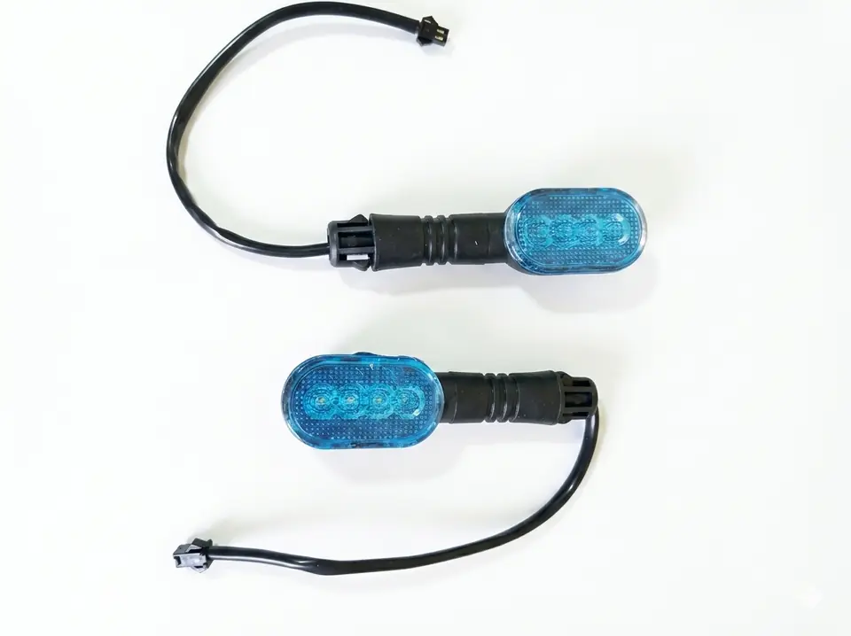 Par de Señaleros LED Universales para Bicicleta Eléctrica