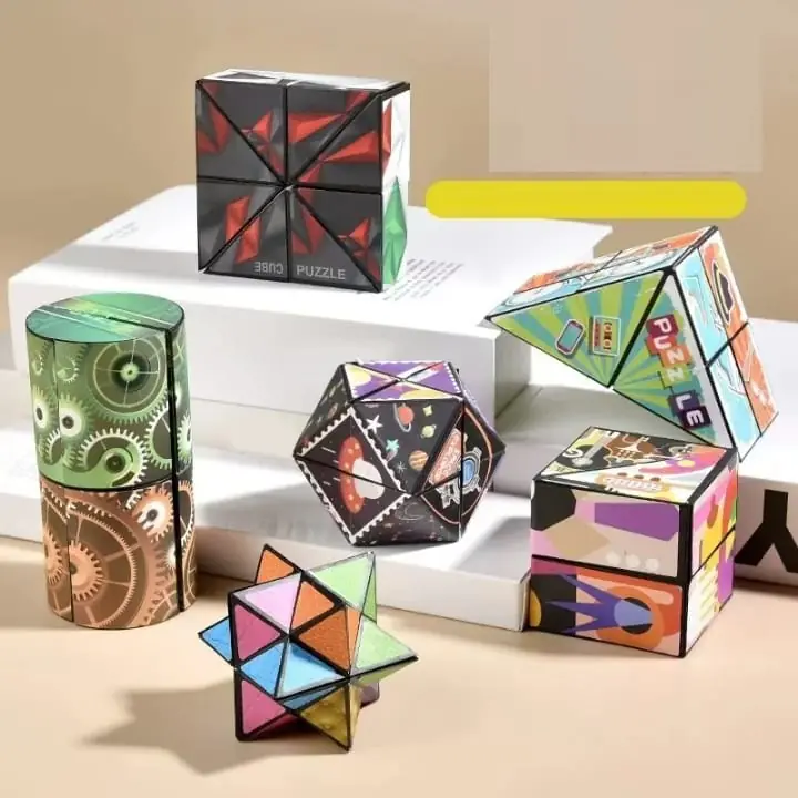 Cubo mágico 3D diferentes diseños y colores.
