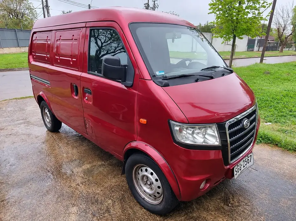 2013 CAMIONETA GONOW FURGON OPORTUNIDAD !! UNICO DUEÑO!! MOTOR CAMBIADO 60000KM A/C