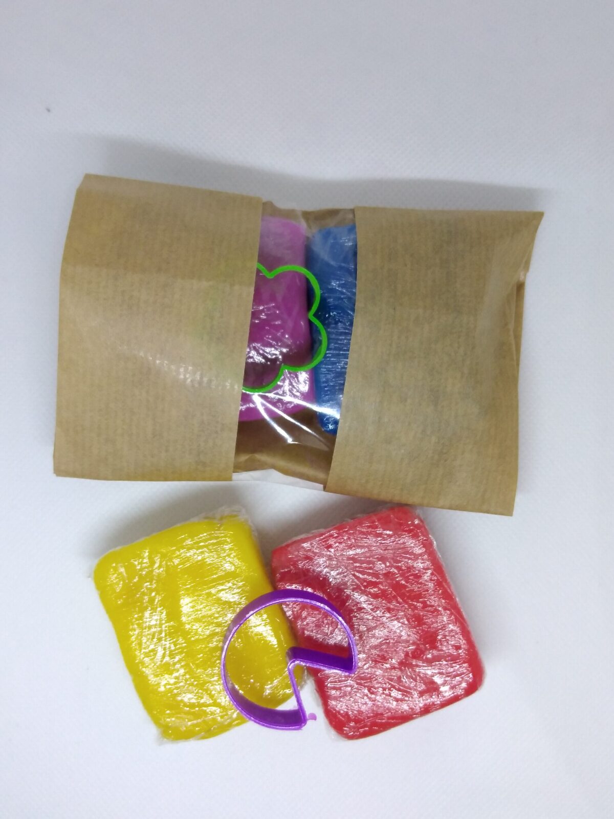 10 Bolsitas con plastilinas souvenir