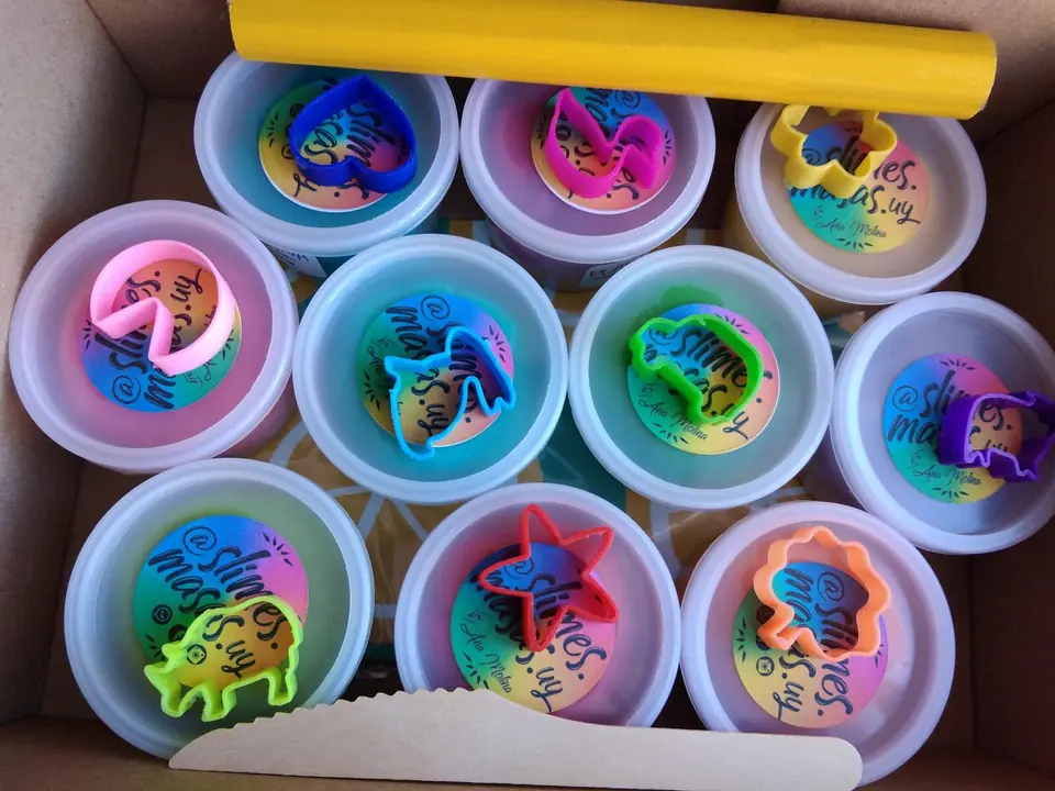 Pack 10 Plastilinas y accesorios