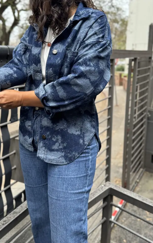 Sobre Camisa Denim Nube