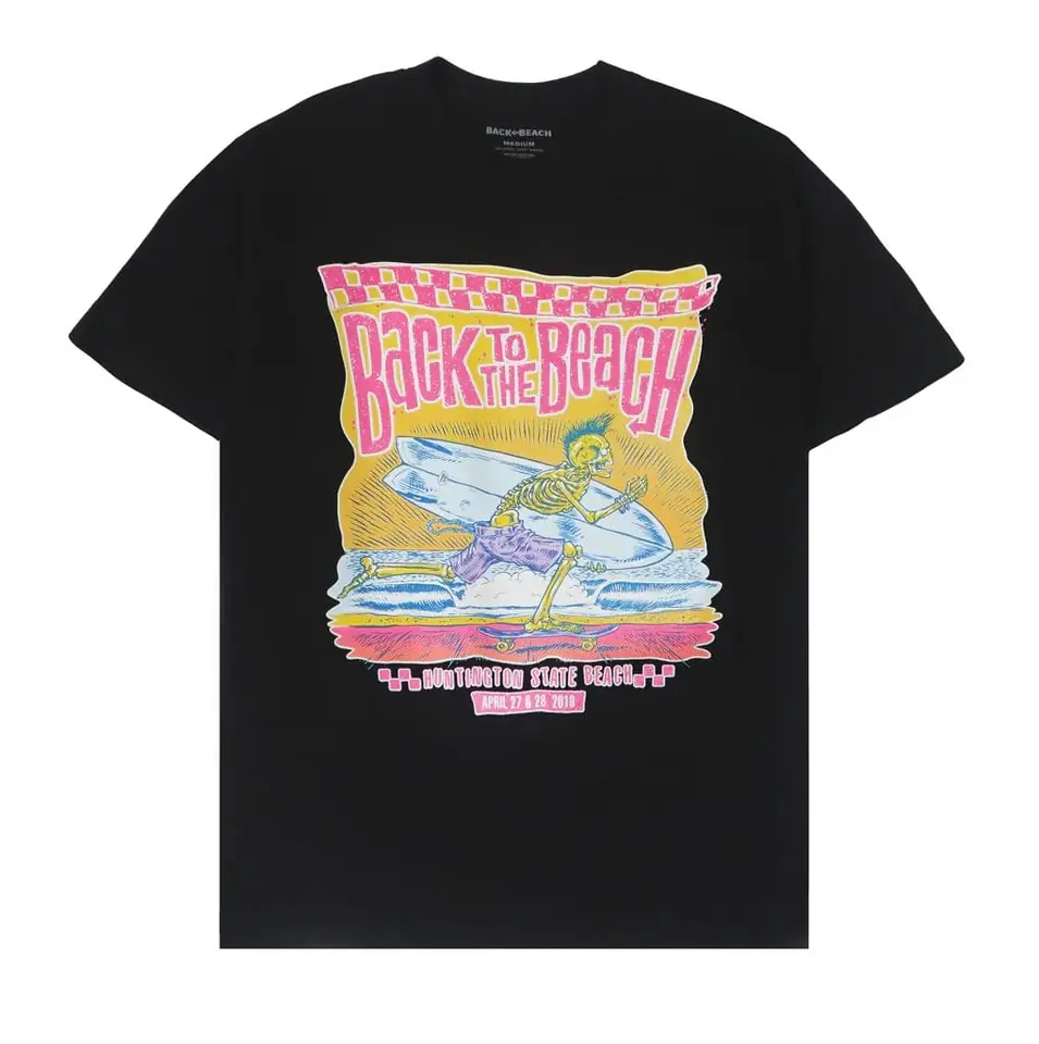 Remera negra back to the beach