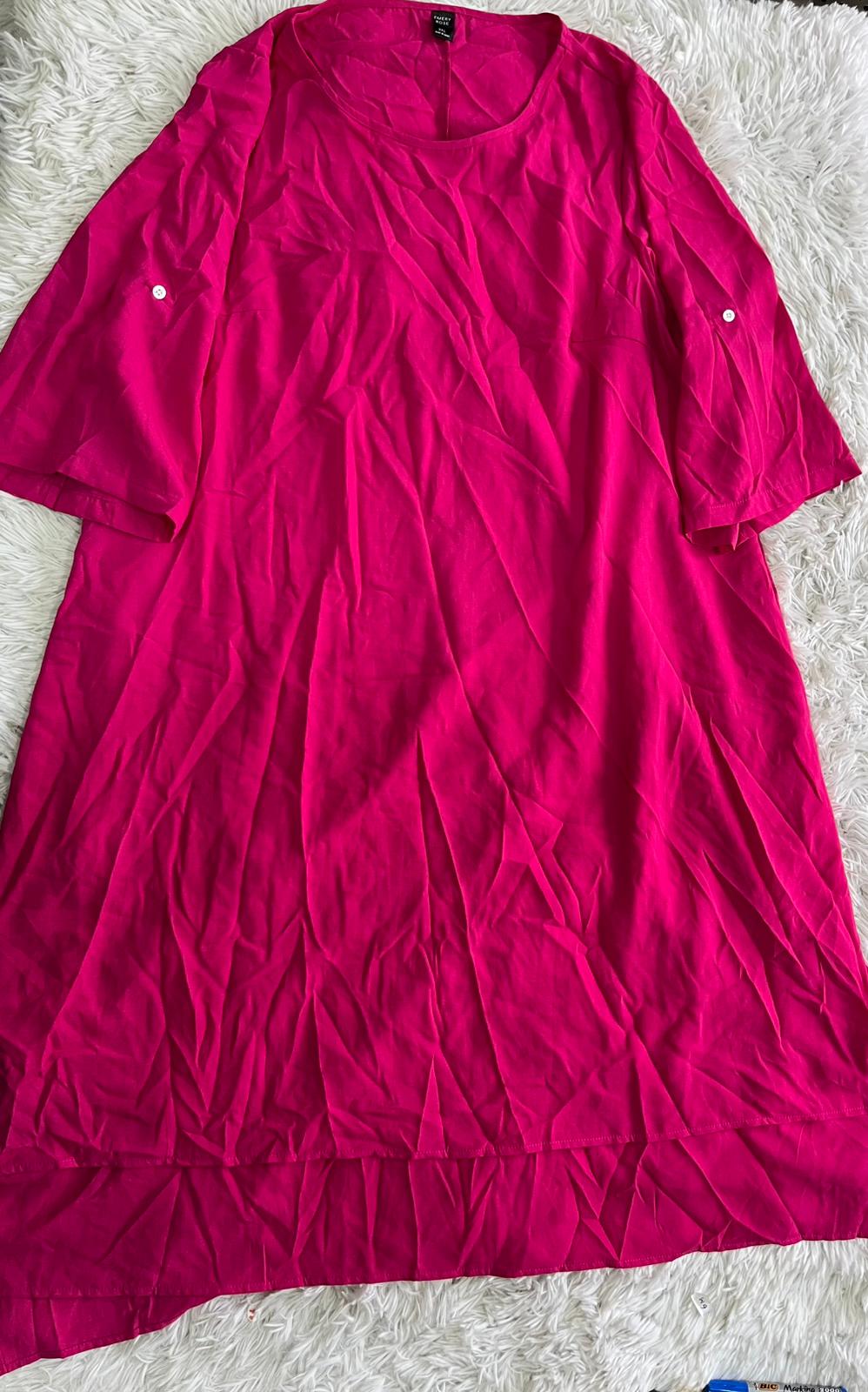 Vestido fucsia largo amplio