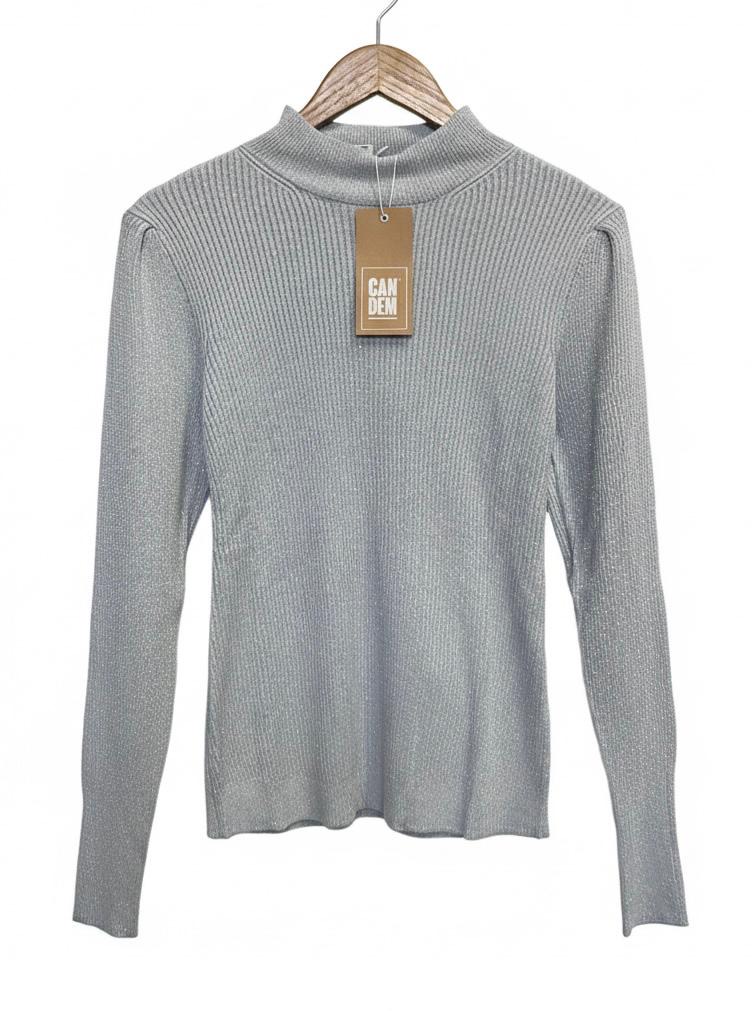 Buzo cuello alto gris con brillo