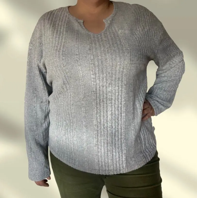 Remera gris abrigadita canalé