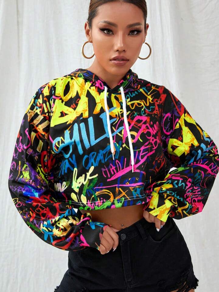 Canguro crop top sin felpa negro letras de colores